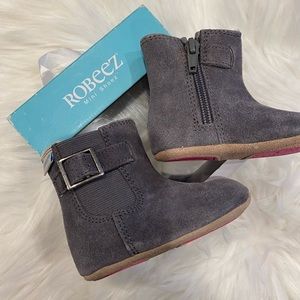 Robeez Grey Gwen Boot NWT
